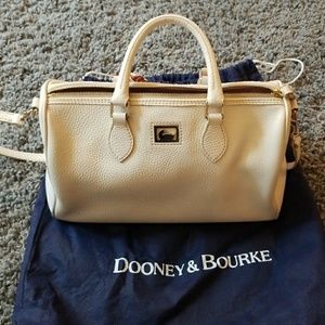 Dooney & Burke Like New Cream Handbag